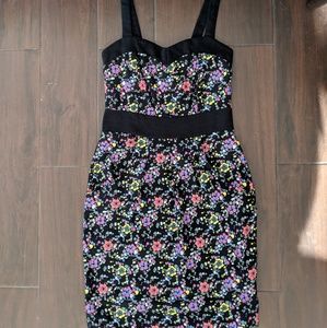 Floral print dress with pockets